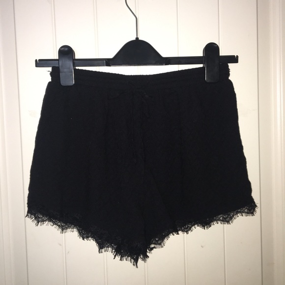 Comfy Black Shorts w/ Eyelash Lace Detailing - Picture 2 of 4
